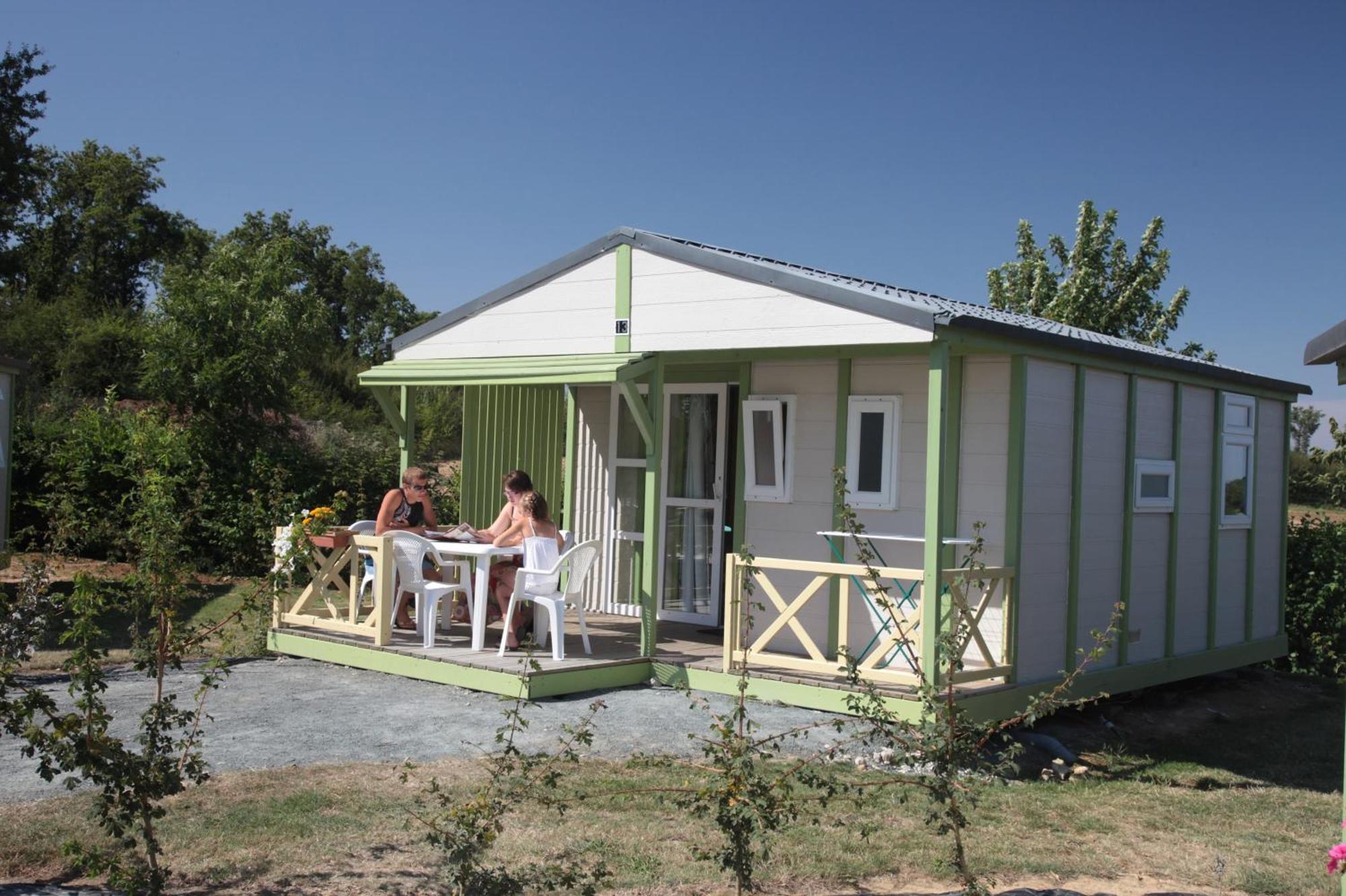 فندق Camping Des Rulieres Saint-Valérien الغرفة الصورة